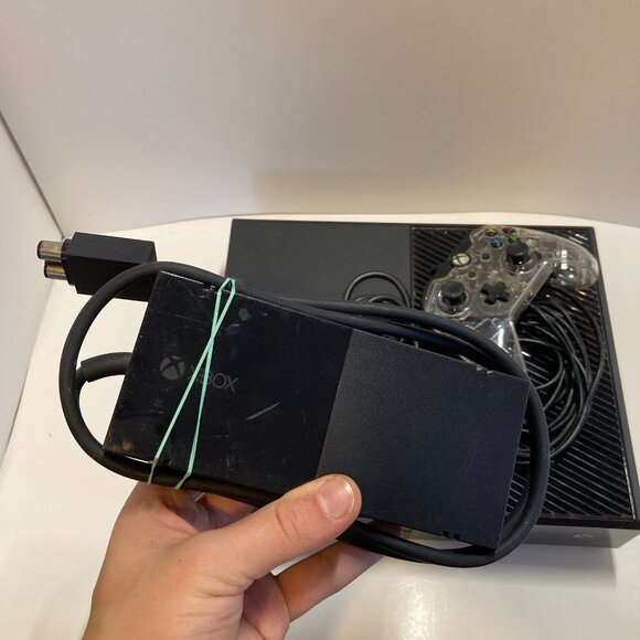 Microsoft Xbox One 1540 Black Console Bundle Tested Working W/ Controller - Picture 3 of 16